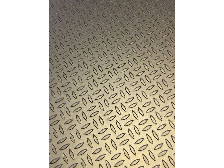 Väri: LISA70046