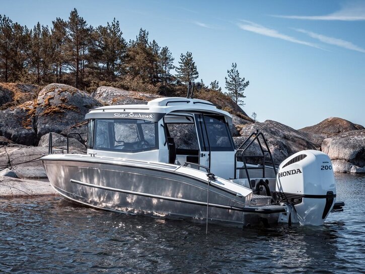 004 2024 Silver Seahawk-Cabin web-009